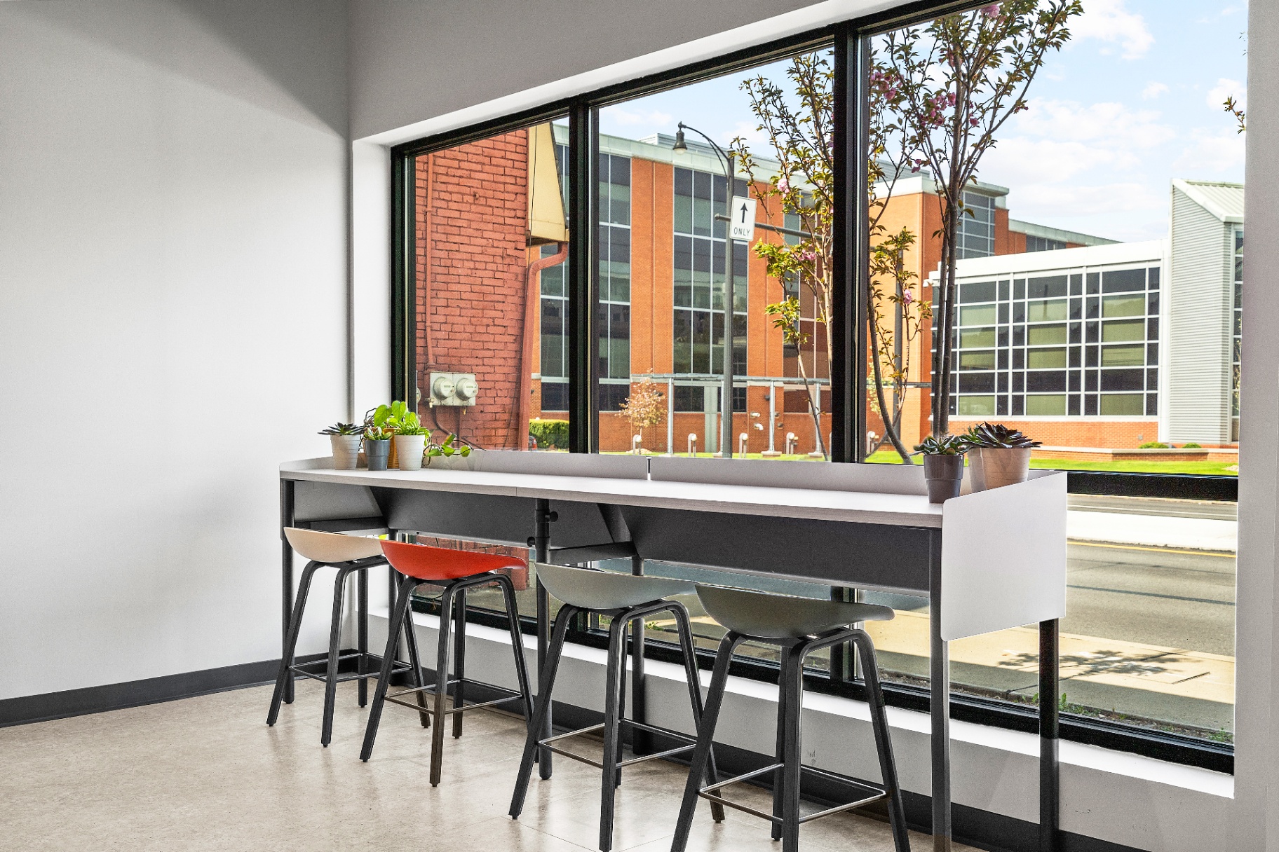 Window bar workspace detail